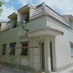 plonyvel construcción planta abuhardillada